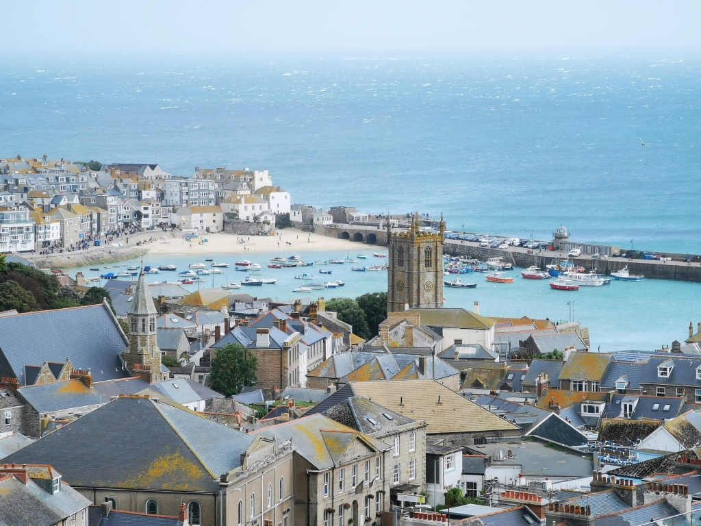 Cornish harbour town tours of St Ives